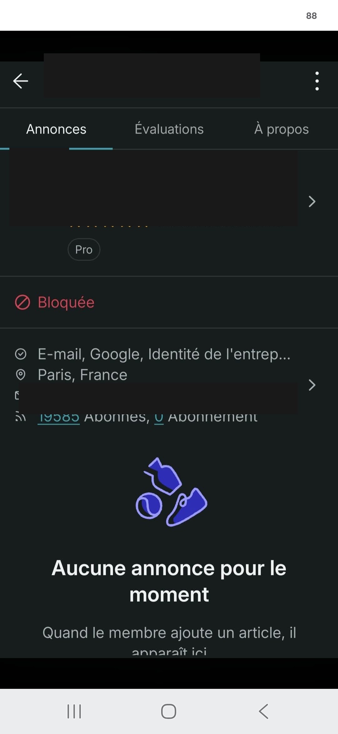 A Vinted Pro account profile displaying a red 'Bloquée' (Blocked) status banner, with 58,391 five-star reviews, Pro tag, based in Paris, France, 19,585 followers. Account identifiers redacted.